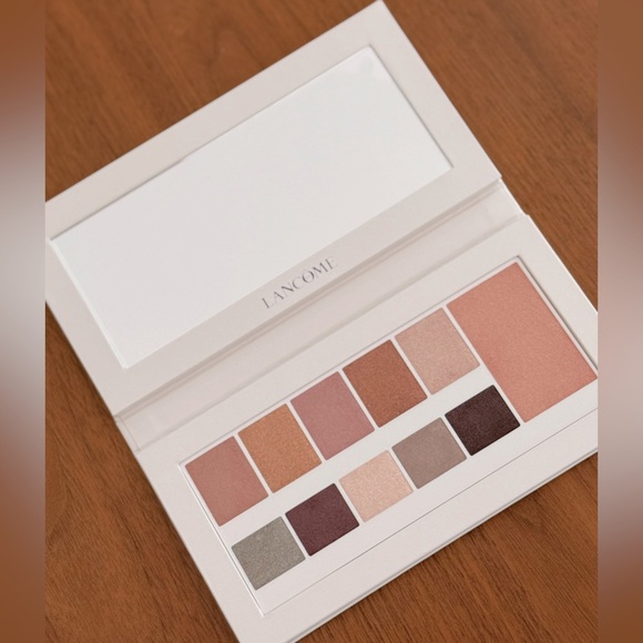 Lancôme Holiday 2023 Eye & Face Palette NIB - Picture 3 of 4